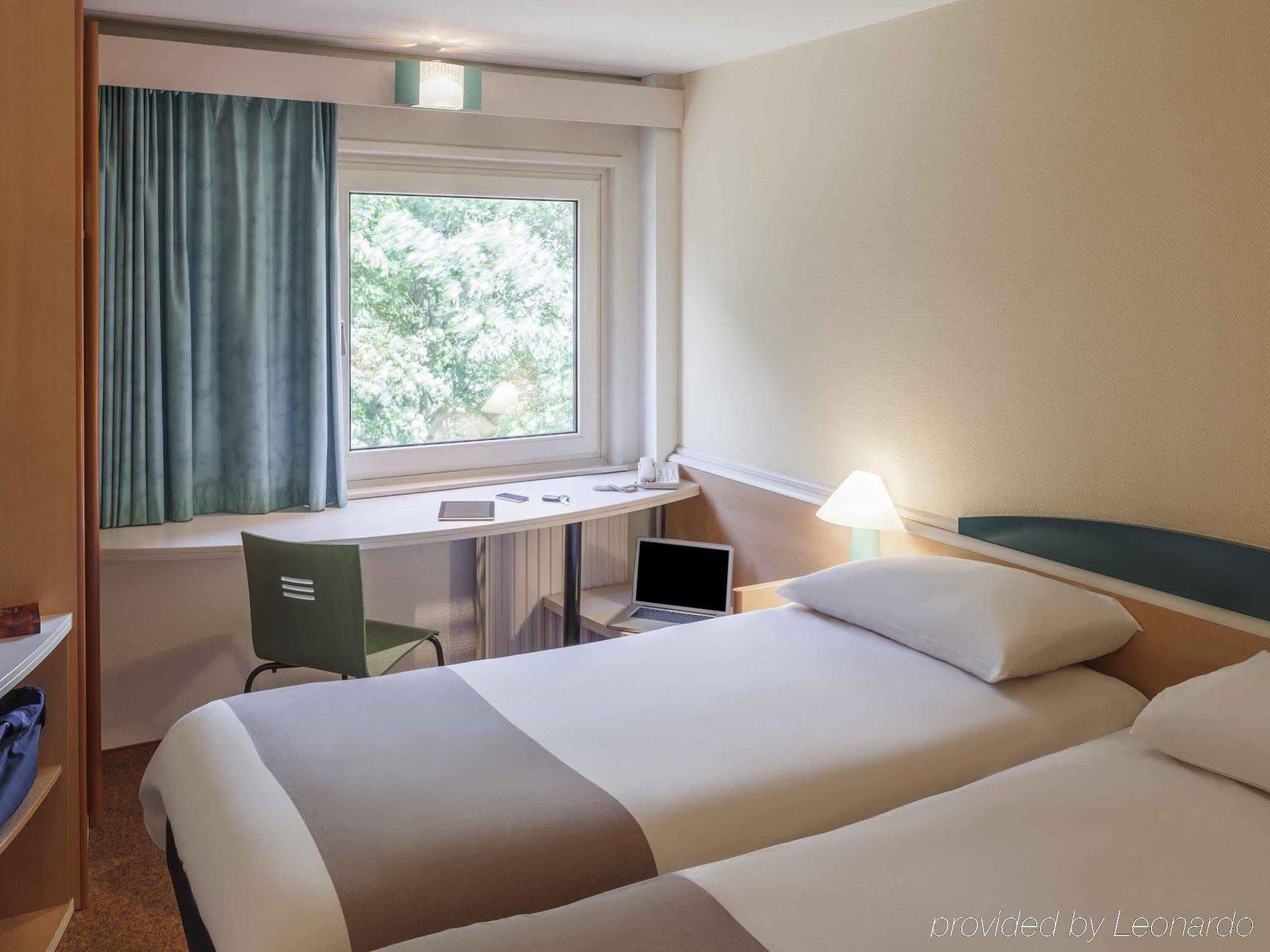 Ibis 3*
