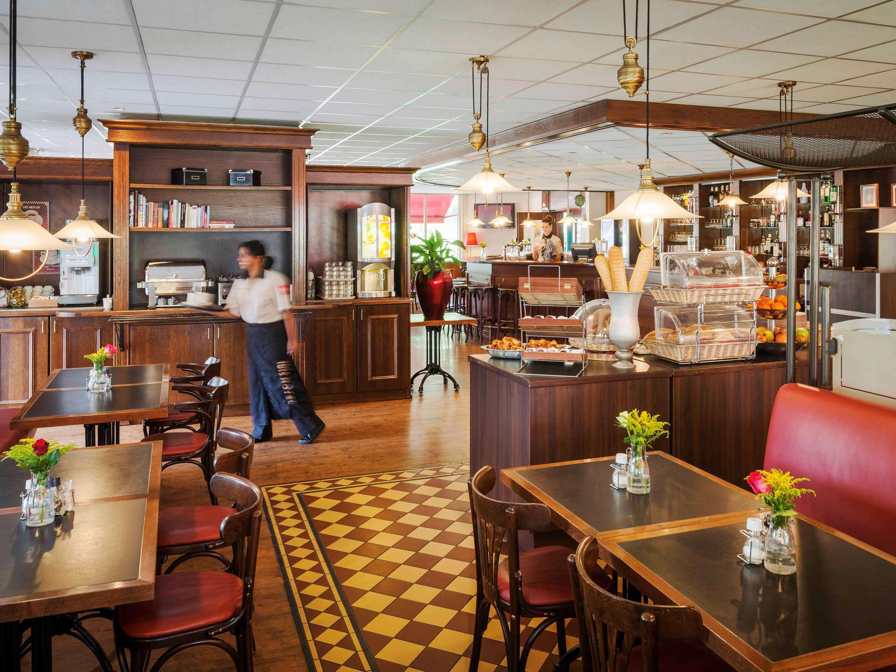 Ibis Hotel 3*
