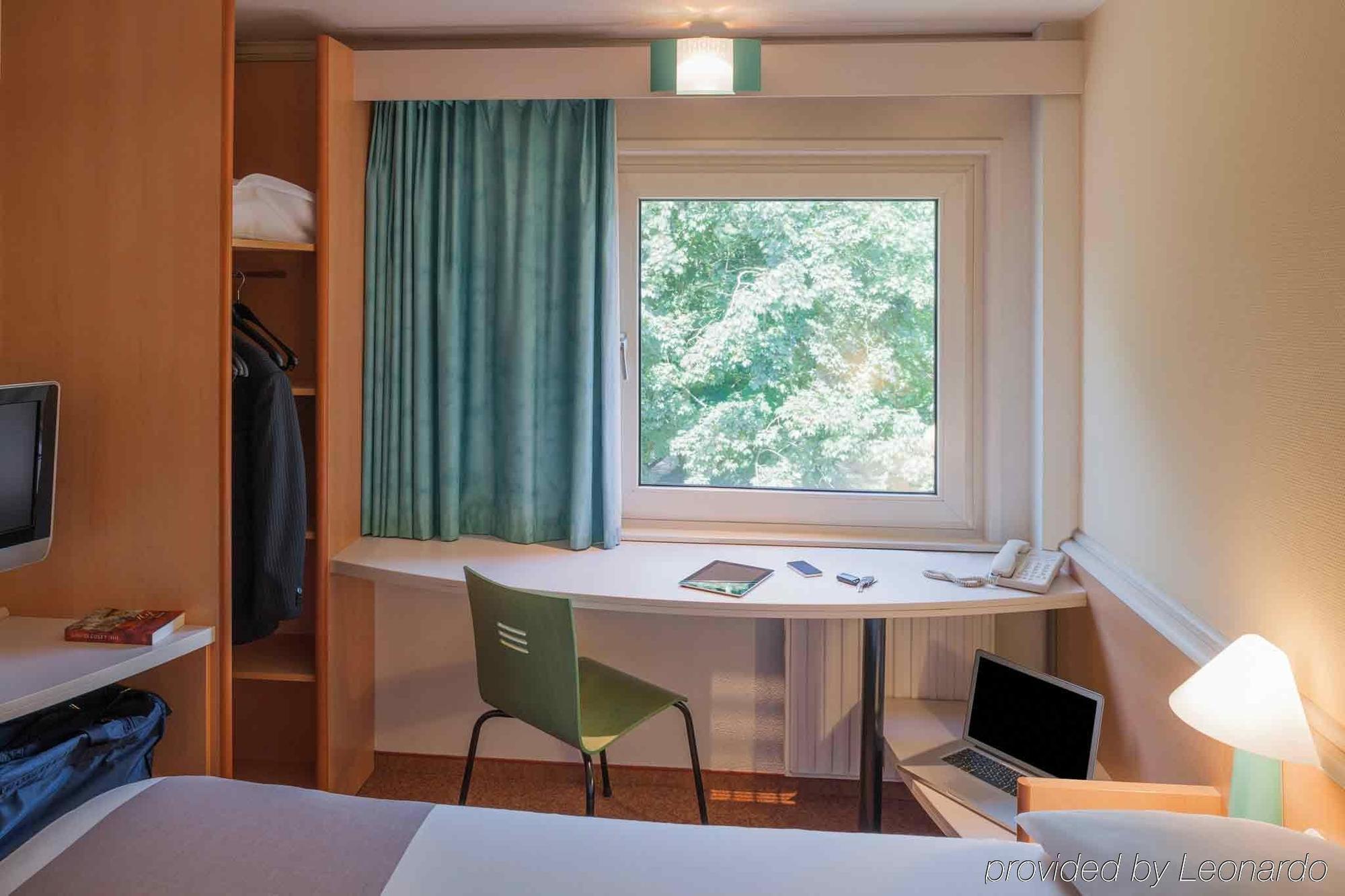 Ibis Tilburg